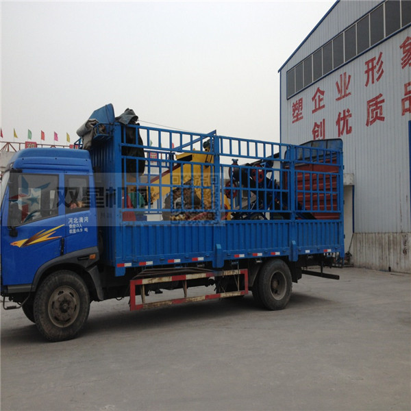 橡膠粉碎機設備廠家直銷發(fā)貨現(xiàn)場