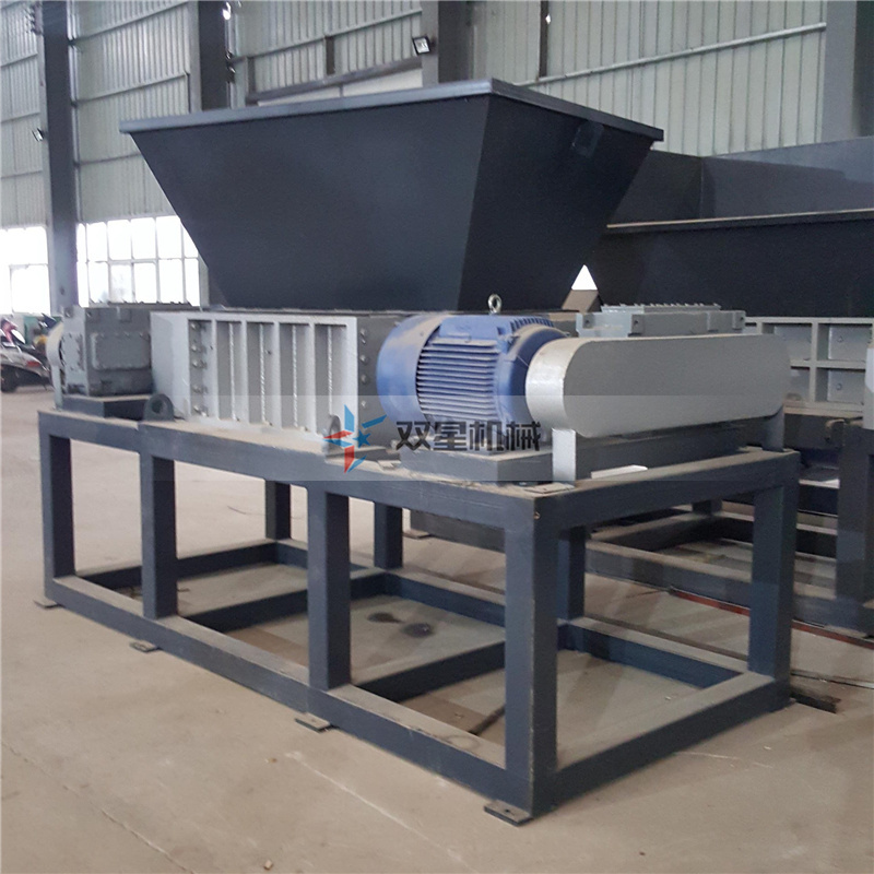 金屬撕碎機(jī)設(shè)備廠家該如何選擇，質(zhì)量?jī)r(jià)格售后一個(gè)不能少