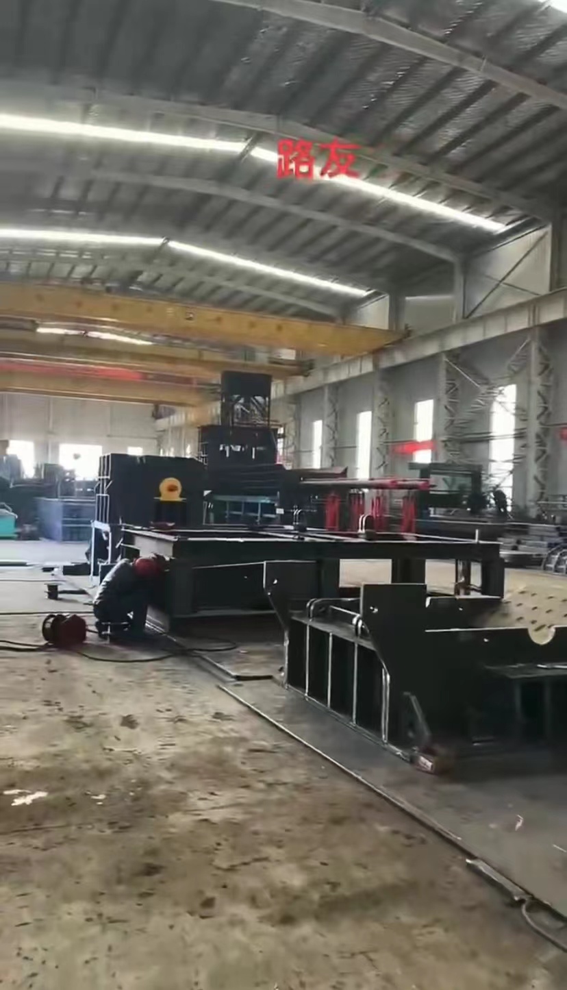 山東路友裝備一直在路上，各部門環(huán)環(huán)緊扣，為再生資源行業(yè)發(fā)展助力